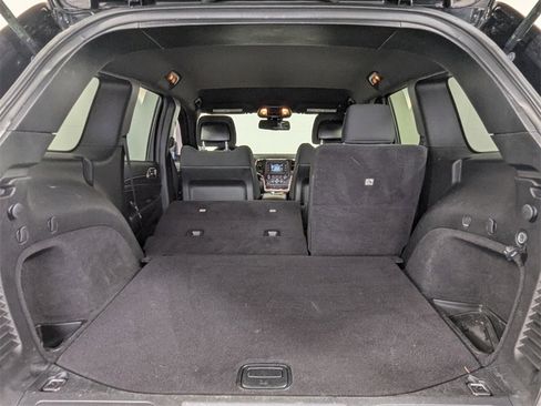 Used 2015 Jeep Grand Cherokee Laredo image 24