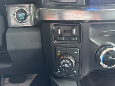 Certified 2024 Ford F250 Lariat w/ Lariat Ultimate Package image 34