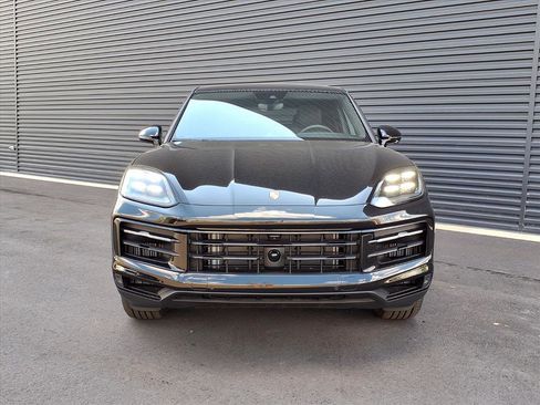 New 2026 Porsche Cayenne Coupe image 30