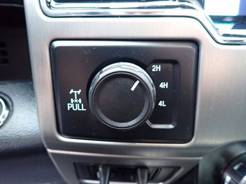 Certified 2022 Ford F350 Platinum w/ FX4 Off-Road Package image 25