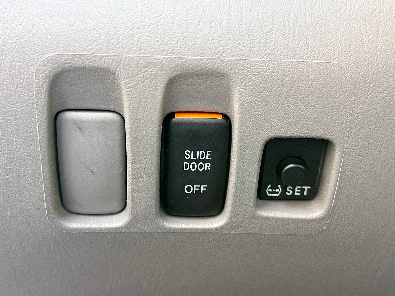 Used 2007 Toyota Sienna LE w/ LE Pkg 3 FWD image 27