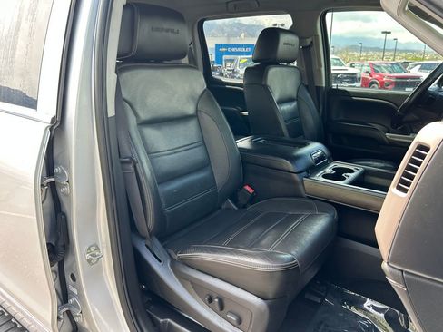 Used 2017 GMC Sierra 3500 Denali w/ Duramax Plus Package AWD/4WD image 18