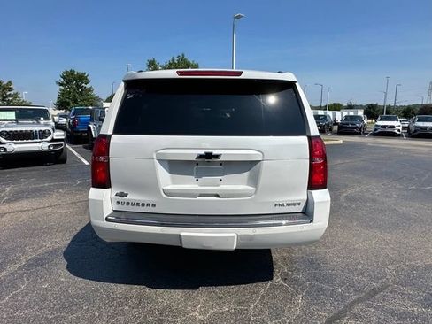 Used 2020 Chevrolet Suburban Premier w/ Premier 6.2L Value Package AWD/4WD image 11