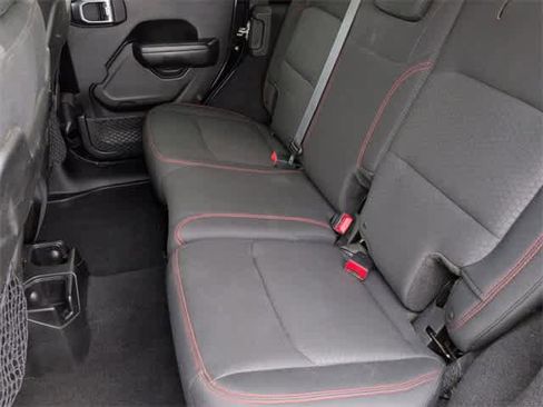 Used 2018 Jeep Wrangler Unlimited Rubicon image 19