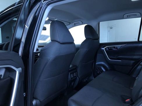 Certified 2025 Toyota RAV4 LE image 19