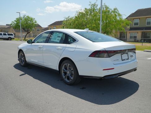 New 2026 Honda Accord EX-L image 9