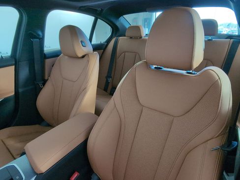 Used 2026 BMW 330i Sedan w/ Convenience Package image 23