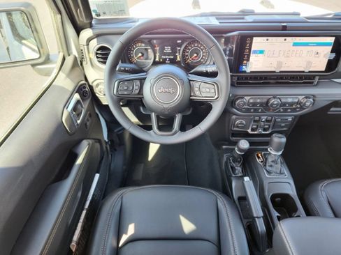 New 2026 Jeep Gladiator Sport AWD/4WD image 13
