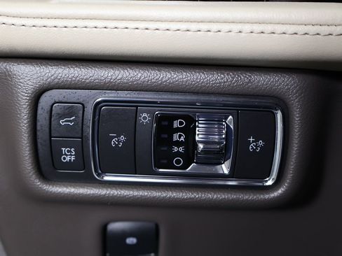 Used 2021 Lincoln Nautilus Reserve image 44