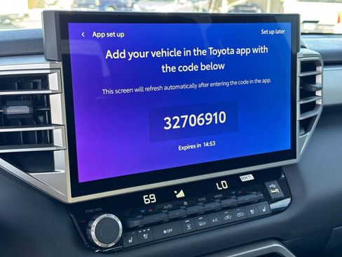 Used 2024 Toyota Tundra Limited image 21