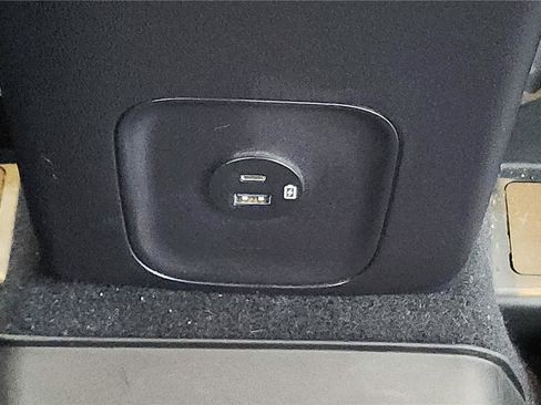 Used 2022 Ford Escape SE w/ Convenience Package image 32