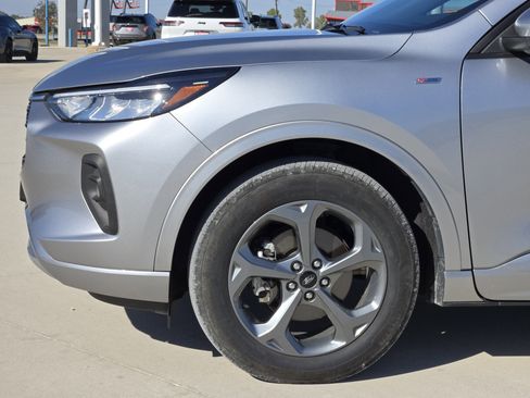Used 2023 Ford Escape ST-Line Select w/ Tech Pack #1 image 8