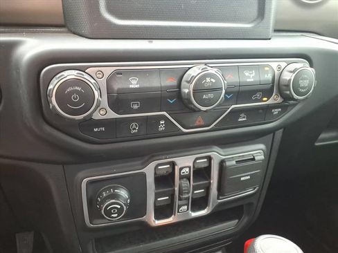 Used 2021 Jeep Gladiator Sport AWD/4WD image 16