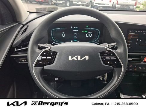 Certified 2024 Kia Niro LX FWD image 21