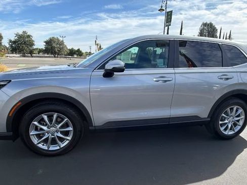 Used 2026 Honda CR-V EX image 7