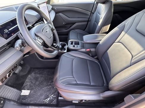 New 2025 Ford Mustang Mach-E Premium image 17