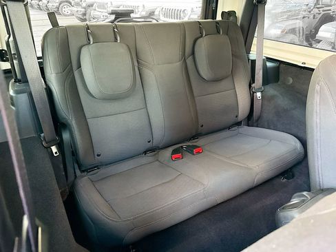 Used 2022 Jeep Wrangler Willys image 28