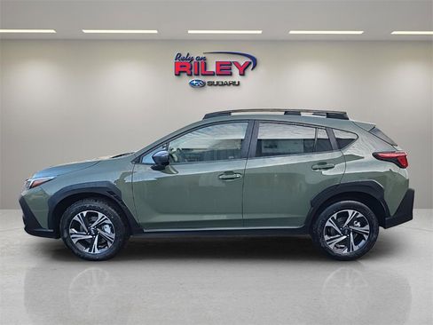 Used 2026 Subaru Crosstrek 2.0i Premium image 2