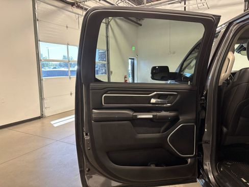 Used 2022 RAM 1500 Laramie AWD/4WD image 34