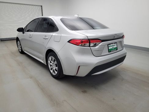 Used 2022 Toyota Corolla LE FWD image 5
