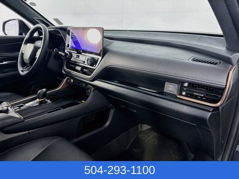 Used 2024 Toyota Grand Highlander AWD Hybrid image 33