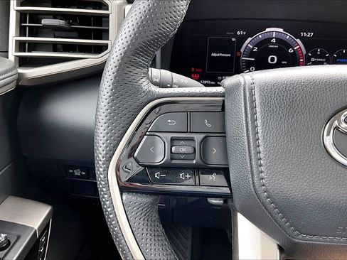 Used 2024 Toyota Tundra Limited AWD/4WD image 22