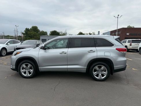 Used 2017 Toyota Highlander Limited image 8