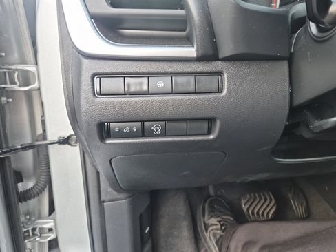 Used 2023 Nissan Rogue SV image 20