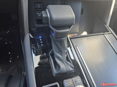 New 2026 Toyota Tundra Platinum AWD/4WD image 14