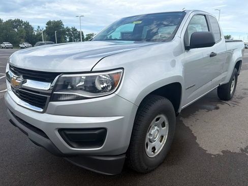Used 2019 Chevrolet Colorado W/T w/ WT Convenience Package RWD image 2