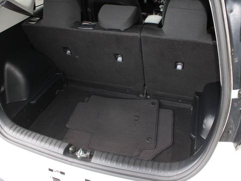 Used 2023 Kia Soul LX w/ Option Group 015 FWD image 8