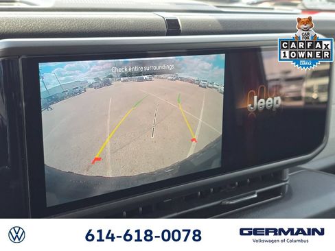 Used 2024 Jeep Wrangler Sport AWD/4WD image 36