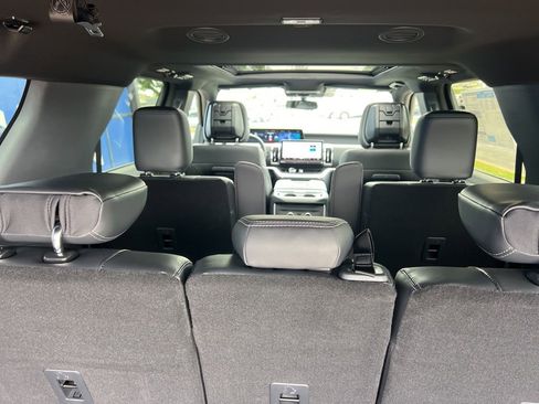 New 2026 Ford Expedition Max Platinum AWD/4WD image 12