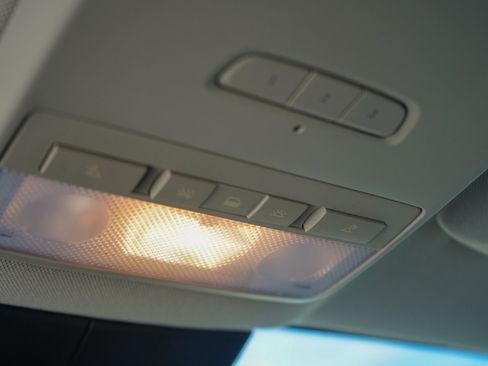 Used 2017 Buick Encore Essence image 15