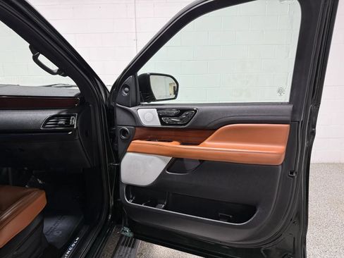 Used 2021 Lincoln Navigator Reserve w/ Luxury Package AWD/4WD image 78