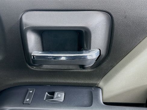 Used 2018 GMC Sierra 1500 2WD Regular Cab image 23