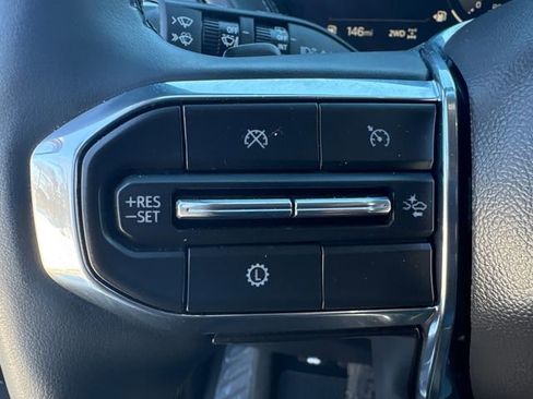 Used 2025 GMC Yukon Denali image 28