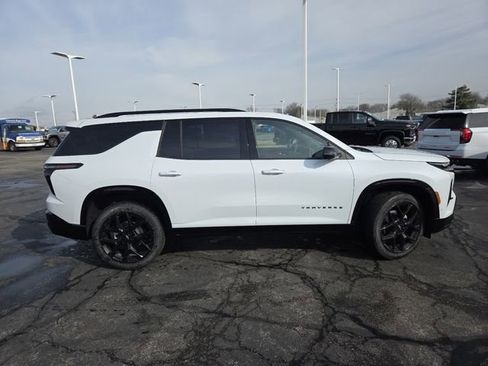 New 2026 Chevrolet Traverse RS w/ LPO, Floor Liner Package AWD/4WD image 28