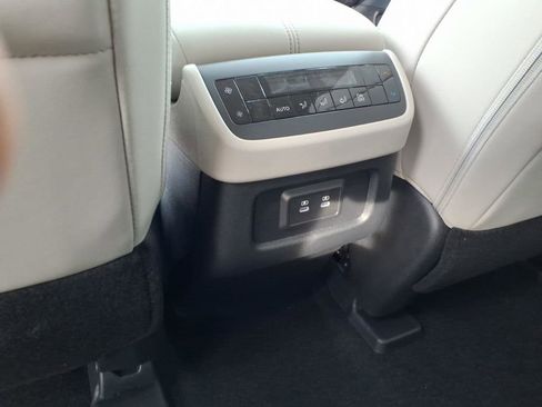 New 2026 Nissan Pathfinder SL image 28