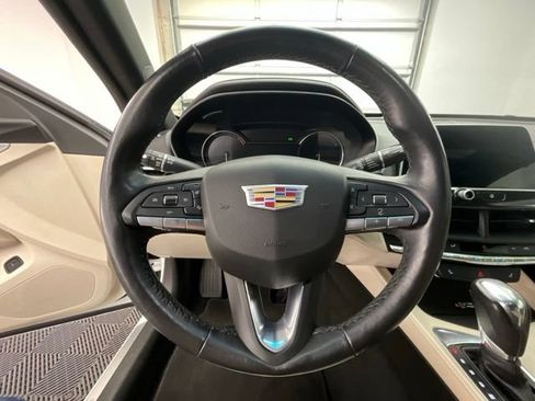 Used 2021 Cadillac CT4 Luxury w/ Sun And Sound Package RWD image 10