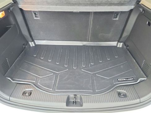 Used 2022 Buick Encore Preferred w/ Safety Package AWD/4WD image 30