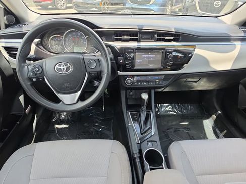 Used 2015 Toyota Corolla LE FWD image 8