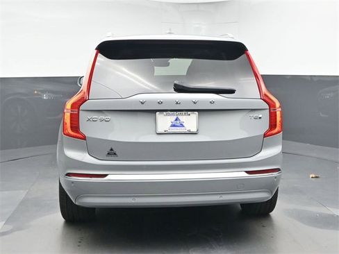 Used 2025 Volvo XC90 T8 Ultra image 7