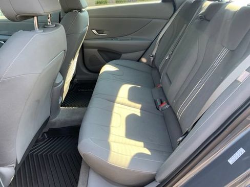 Used 2024 Hyundai Elantra SEL w/ Convenience Package FWD image 12