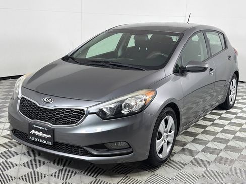 Used 2016 Kia Forte LX image 8