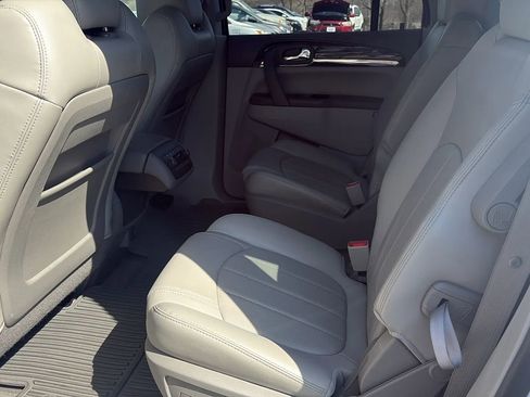 Used 2017 Buick Enclave Premium image 10