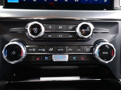 Used 2023 Ford F150 Lariat w/ Bed Utility Package RWD image 18