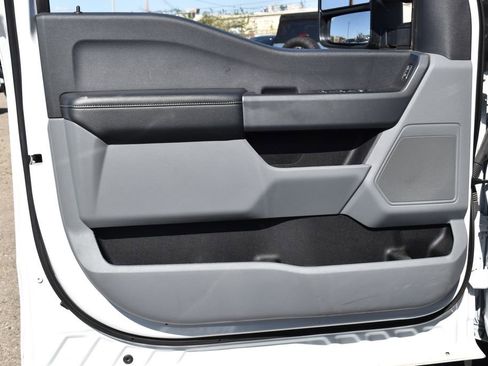 Used 2024 Ford F350 XLT image 9