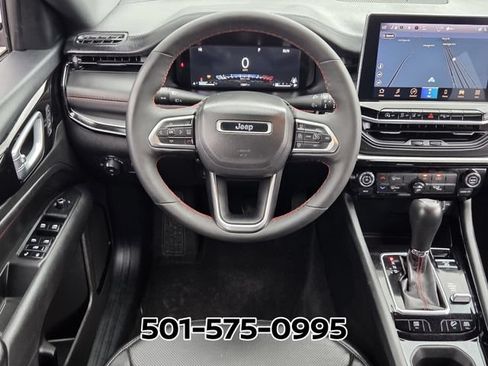 Used 2025 Jeep Compass Trailhawk w/ Trailhawk Elite Group AWD/4WD image 11
