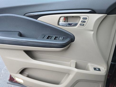 Used 2018 Honda Ridgeline RTL-E image 26